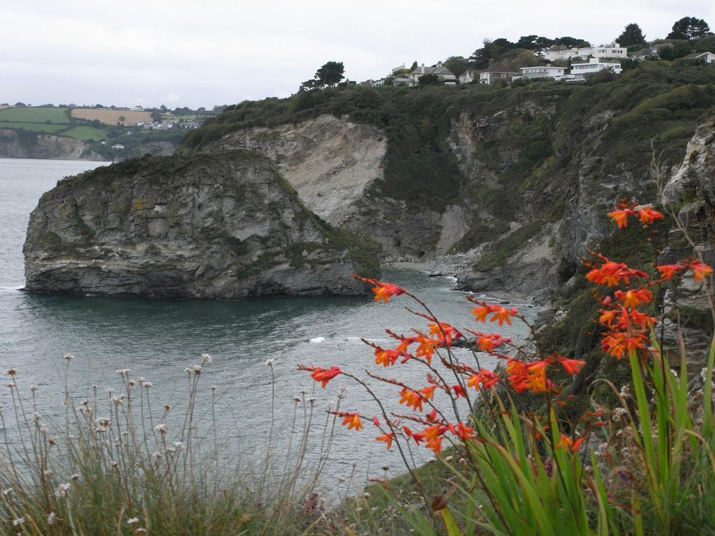 Cliff Head Hotel Carlyon Bay Exteriör bild
