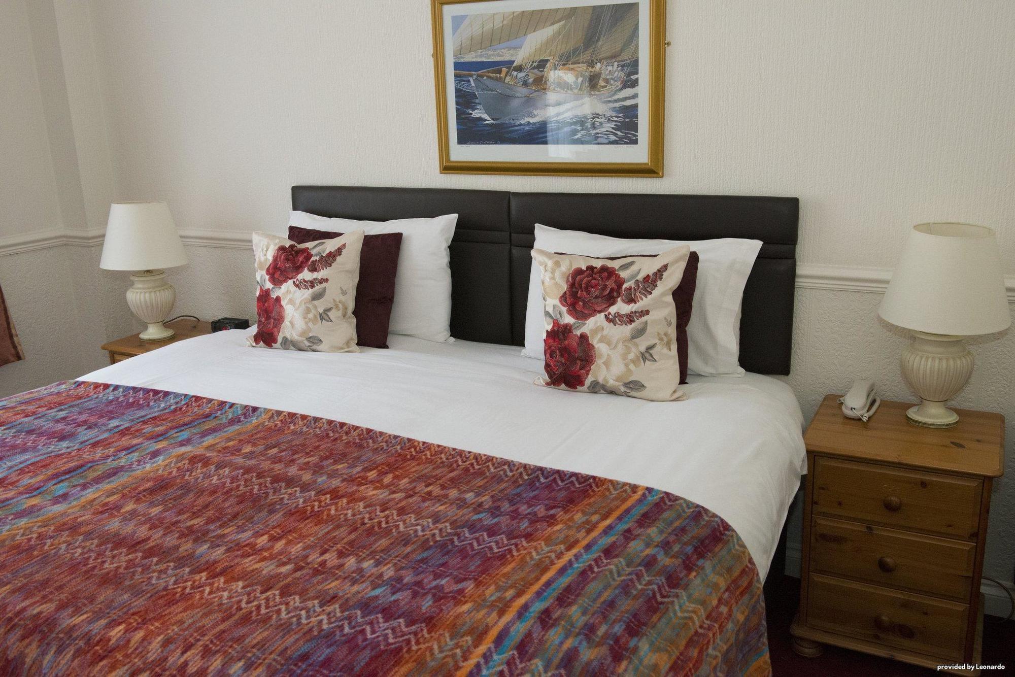 Cliff Head Hotel Carlyon Bay Exteriör bild